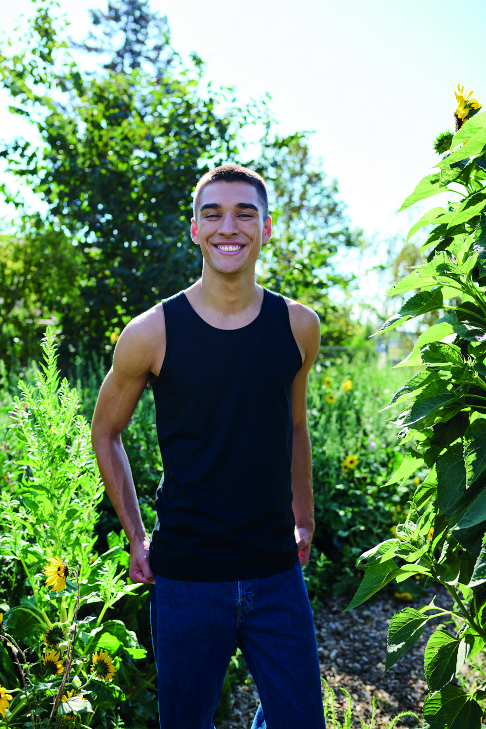 Miesten hihaton paita, Reilun kaupan puuvilla, 155g – Studio edestä