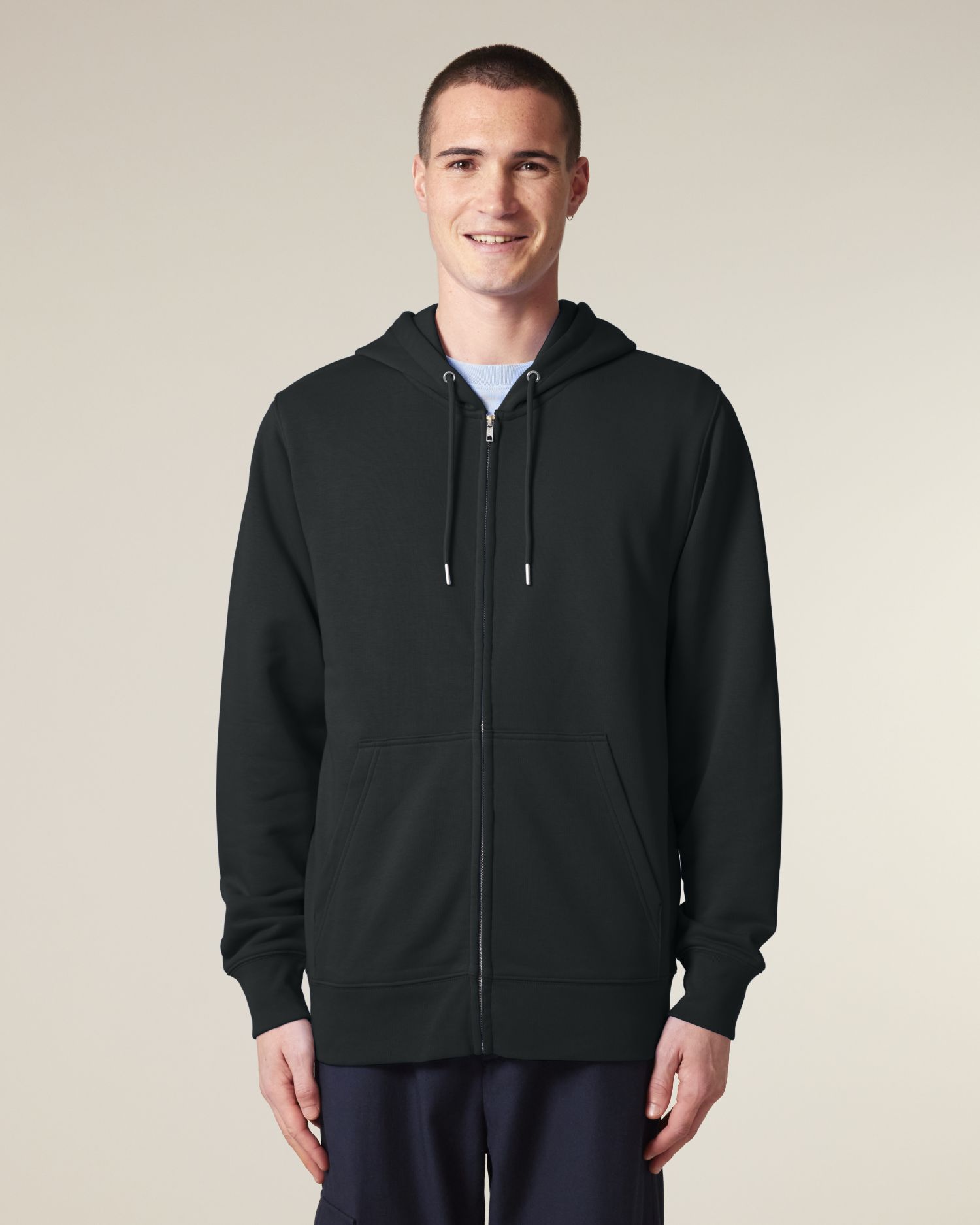 Unisex vetoketjuhuppari, luomu- ja kierrätyspuuvilla, 300g (medium fit) – Studio takaa