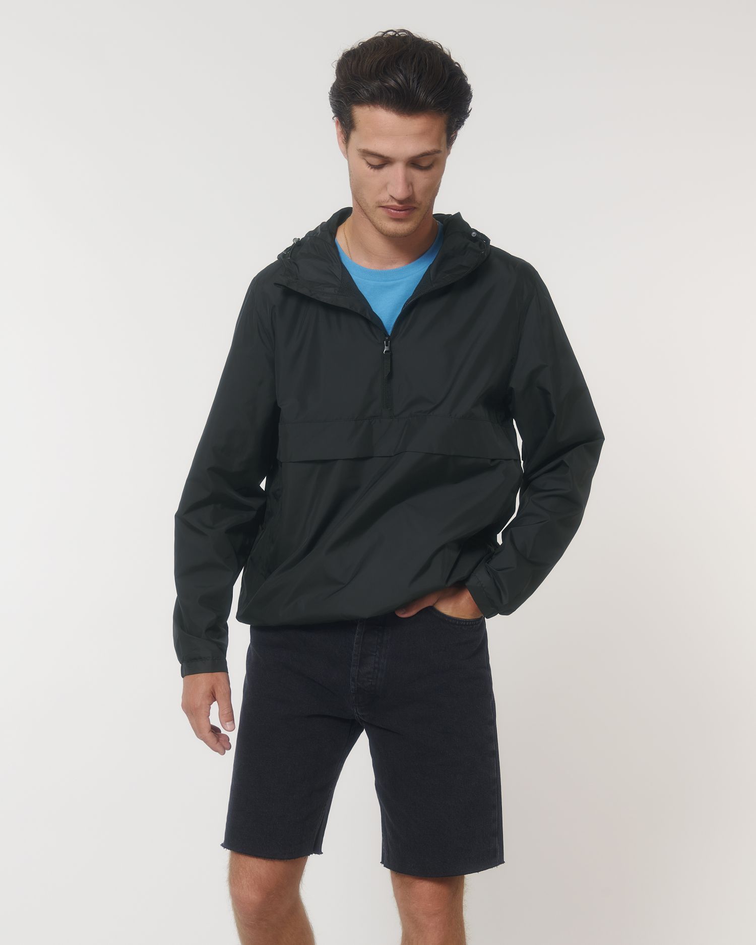 Unisex softshell-takki, kierrätyspolyesteri, 75g (medium fit) – Studio edestä