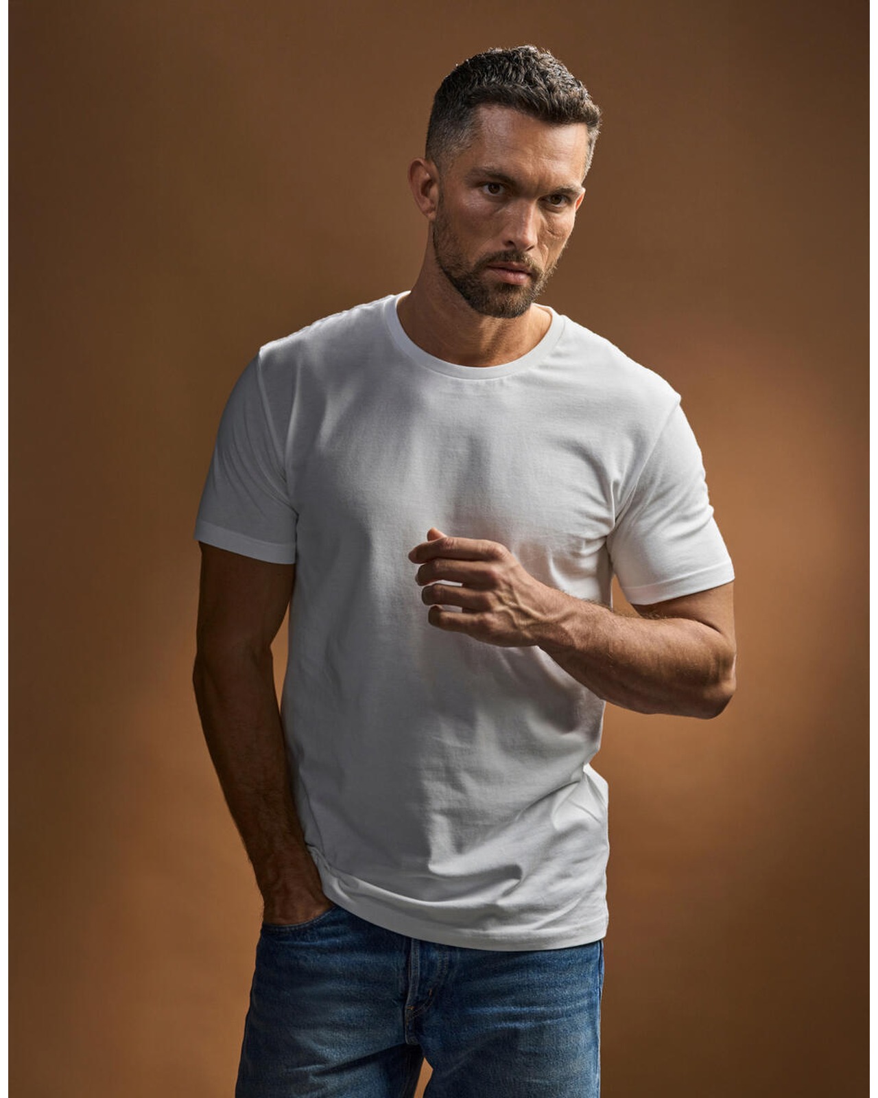 Miesten Fashion Sof-t-paita, 185g – Packshot edestä